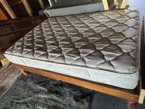 Double Bed slat base with Mattress