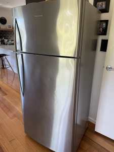Free fridge for parts - not working