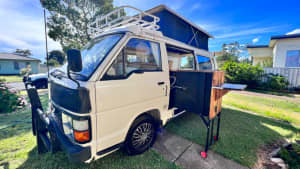 1984 Toyota Hiace All Others 3 SP AUTOMATIC 4D VAN