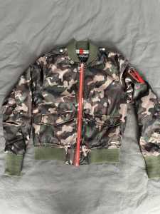 Camouflage puffer jacket