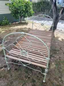 Wrought-iron Single Bed