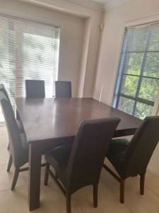 SOLID TABLE SQUARE - 8 CHAIRS FREE