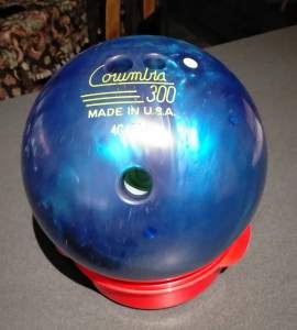 Cowmbra Ten Pin Bowling Ball 300 5kg