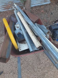 Steel, RHS, SHS, galvanised steel pipe/tube, steel post saddles.