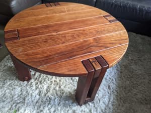 Medium Ultra-Sturdy Circular Hardwood Table