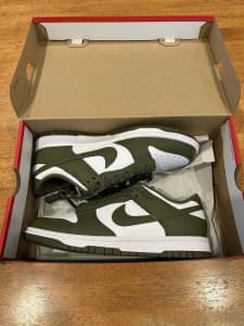 Brand New Nike Dunk Low ‘Olive’ Size W9