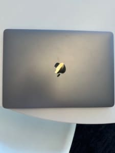 2017 Macbook Pro 13 inch - faulty keyboard