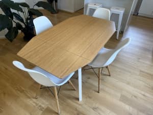 4 seater Dining table 4 chairs