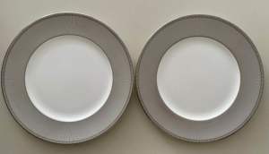8 x 27cm Wedgwood Winter White Christmas Plates, RRP $438-FIXED PRICE