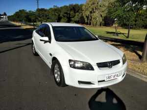 COMMODORE 2010 VE SERIES 2, NEW TIMING CHAINS, SEPT REGO ONLY $4990
