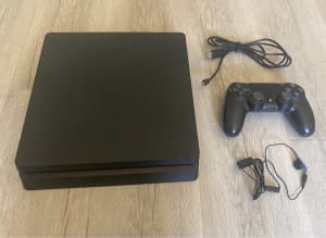 PlayStation 4 Slim 1TB and games