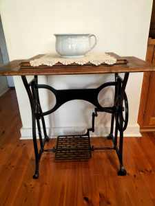 100 YR OLD RESTORED VINTAGE 1 OFF HALL TABLE WITH RARE EXTERNAL WHEEL 