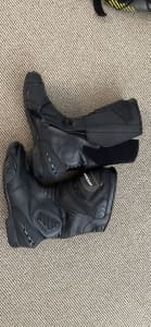 DriRider - breathable waterproof motorcycle boots