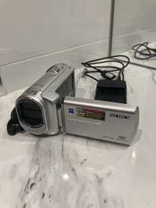 Sony Handycam DCR-SX40E Camcorder