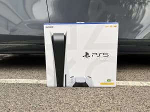 Brand new Playstation PS5 Disc Version In Hand