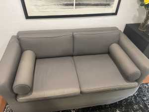 Quality designer ironbark grey 2.5 seater sofa (excellent condition)