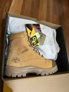 Brand New Oliver work boots