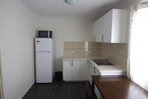 Luxurious 1BR Studio Coopers Plains Furnished, Utilities included