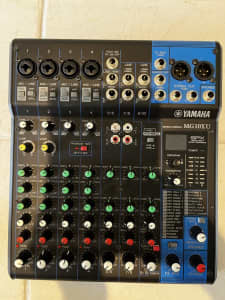 Yamaha 10XU Mixer