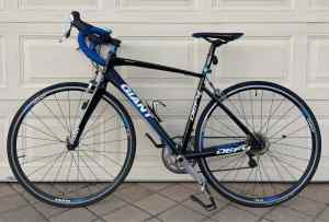 Giant Defy Road Bicycle