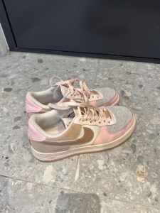 Nike Air Force 1 pink grey taupe size US8.5