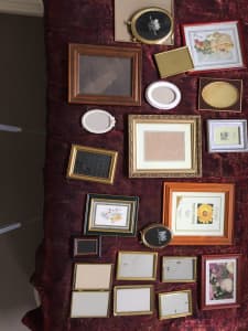 REDUCED ! BIG COLLECTION OF PHOTO FRAMES