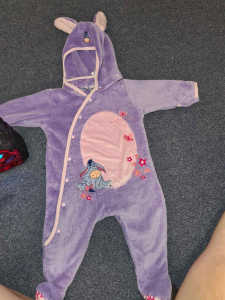 Baby girl thick warm suite size 0 bnwot 