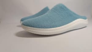 blue fluffy sandles...