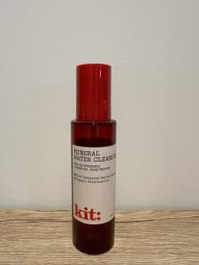 kit: Mineral Water Cleanser