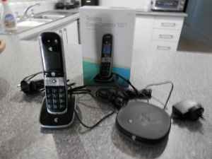 Telstra Easy Control 102 Business Phone
