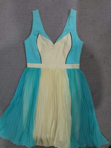 Bardot coctail dress