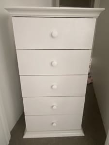 Tall chest of draws
