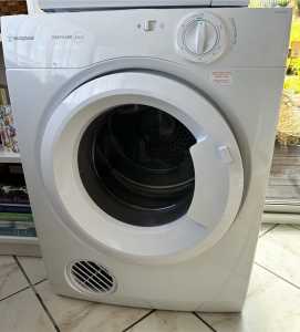 Westinghouse easy care dryer 4.5kg