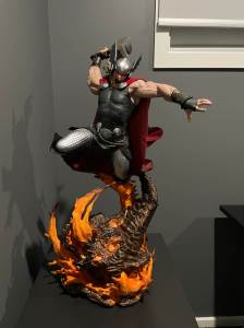 Sideshow Premium Format Thor Statue 1/4 Scale