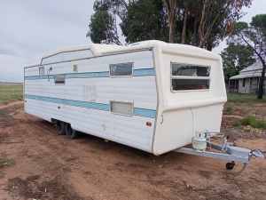 1980 Crusader Caravan/Tiny home 9mtrs, 30ft