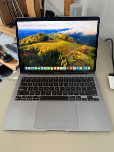 MacBook Air M1 2020 version (new November 2021)