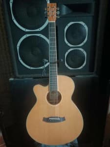 Guitar Tanglewood Left hand Acoustic / Electric