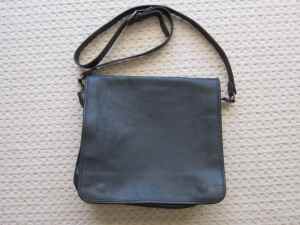 Italian leather shoulder/messenger bag Florence Quality