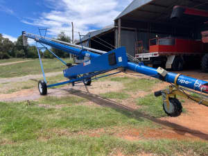 Grain Auger Brandt 852 with power wheel. Immaculate condition! RRP$36K