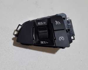 (GENUINE AS NEW) Cruise Control Switch VF Commodore
