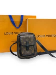 Louis Vuitton Christopher Wearable Wallet M69404 Green 000600370870