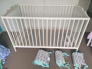 IKEA Hensvik Cot/Baby bed