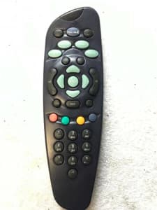 Foxtel Remote Green Buttons URC 1633B00-00 3RC16C-1005