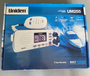 Uniden UM255 Dual Band 27 MHz Marine/AM Radio