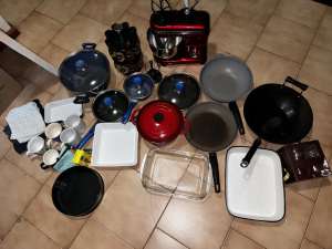 Huge kitchen bundle - prefect for someone starting out