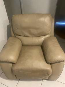 2 Genuine leather recliner’s