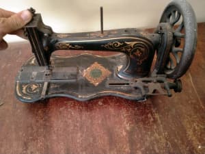 Jones Fiddle base sewing machine in Okay condition