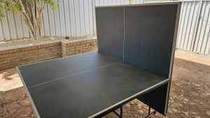 FREE TABLE TENNIS TABLE 