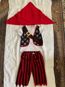 Boys Pirate Costume size 3