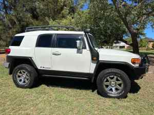 2013 Toyota FJ Cruiser (MY14) Loaded with Extras